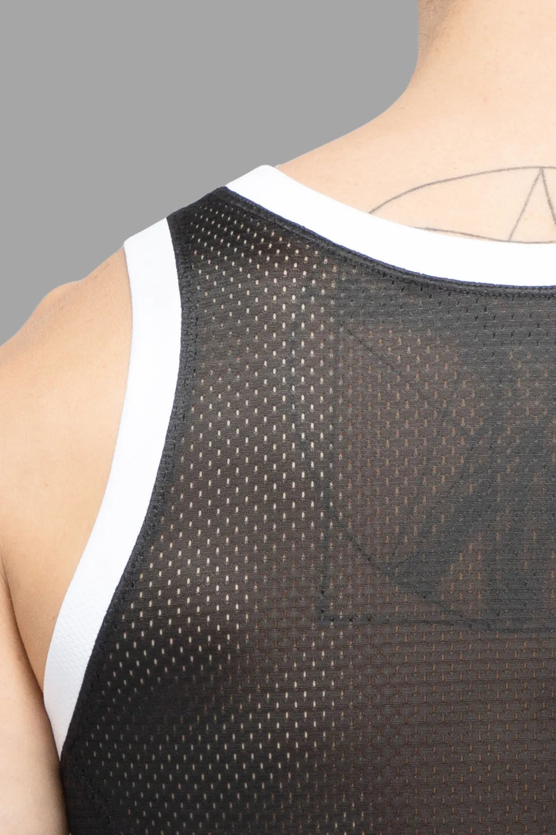 Skulla. Mesh Tank Top. Black and White