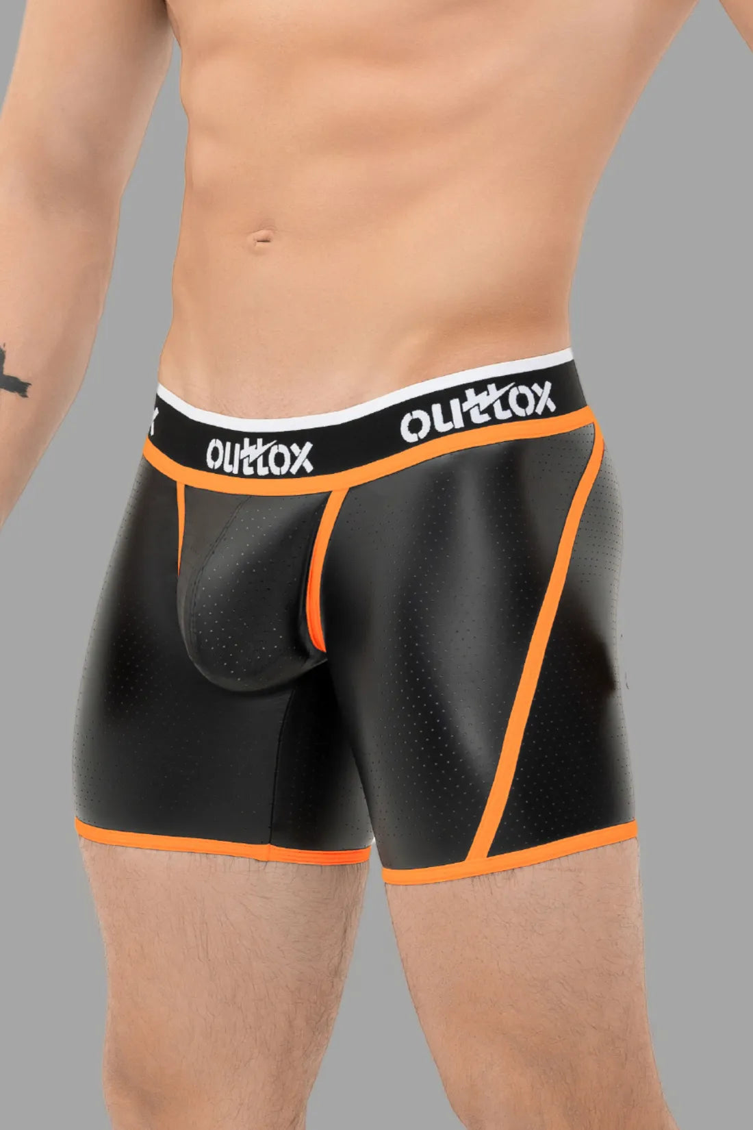 Outtox. Korte legging met wikkelachterkant. Snap kabeljauw. Zwart+oranje