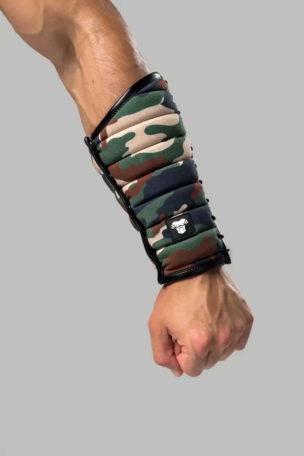 Armored. Forearm Guard Wallet. Camo Woodland (1 pc) - Maskulo - MAC157-Y1 - Maskulo EU Global Online Store